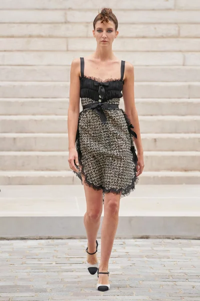 Look 26